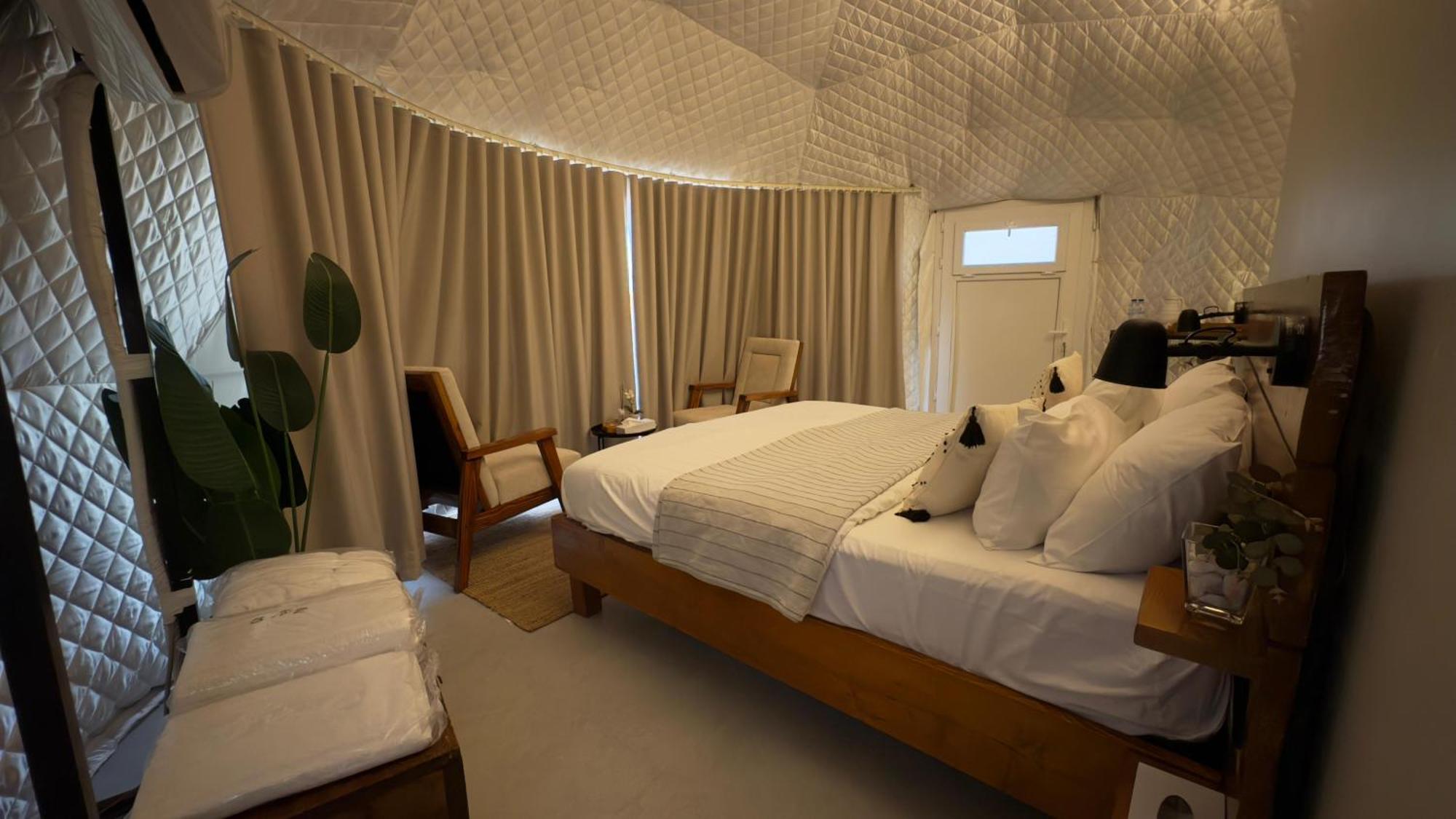Hotel Starry Domes Desert Camp Badīyah Exteriér fotografie